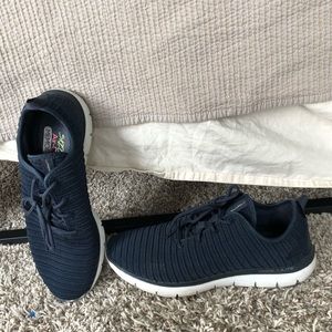 Sketchers Air Cooled Memory Foam Sneakers